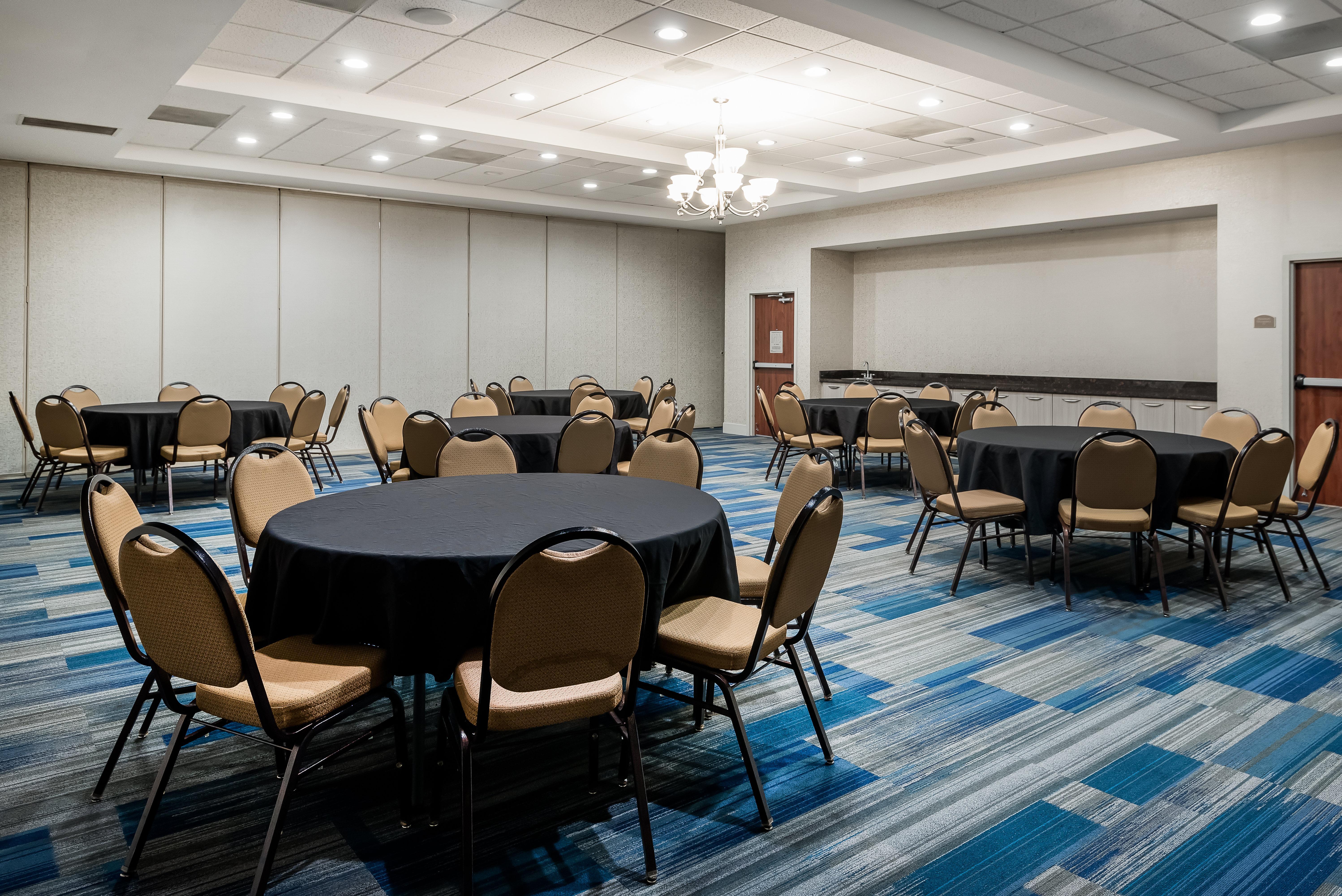 Holiday Inn Express Ontario By Ihg Creekside Exterior foto