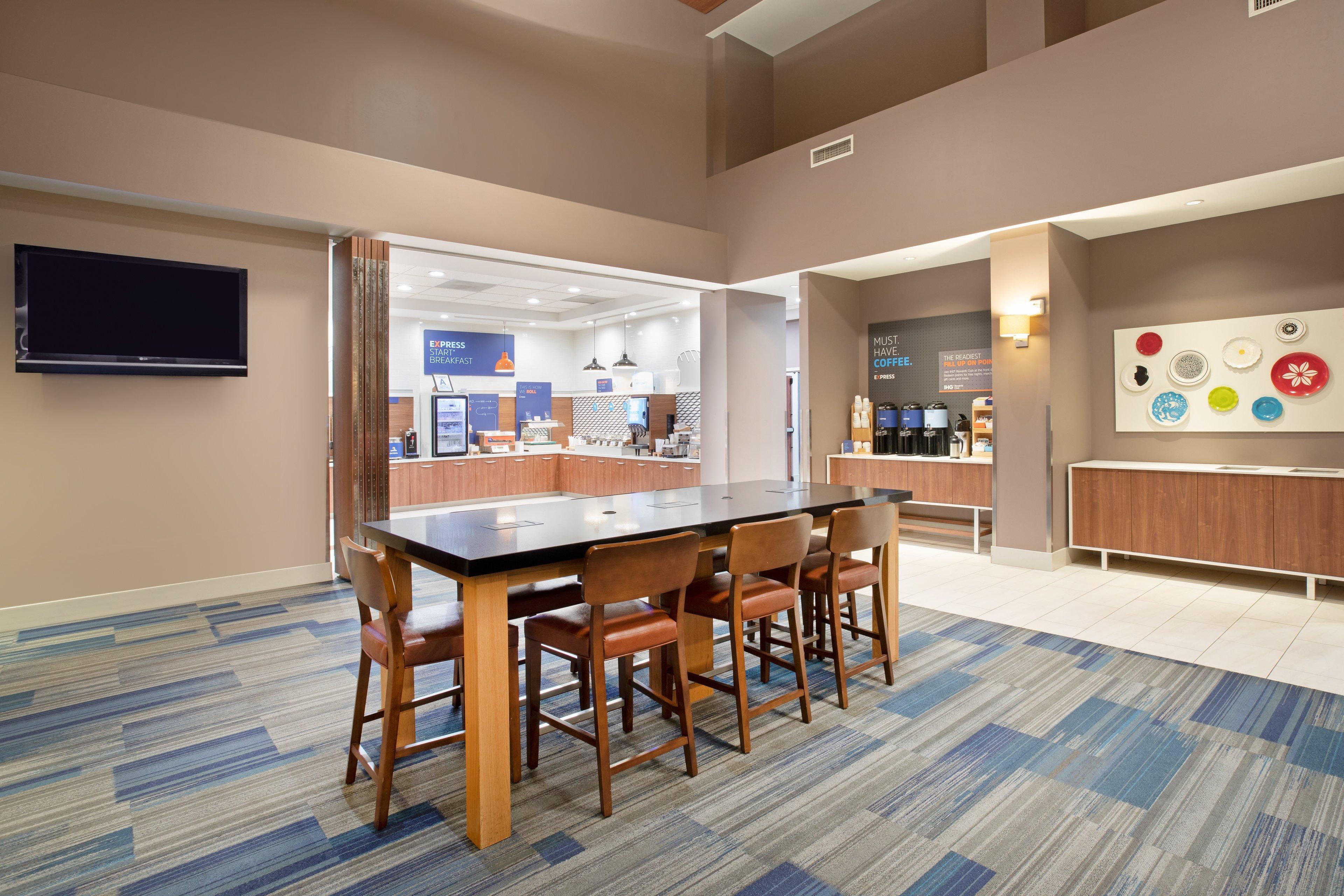 Holiday Inn Express Ontario By Ihg Creekside Exterior foto