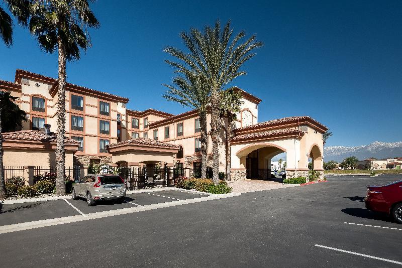 Holiday Inn Express Ontario By Ihg Creekside Exterior foto